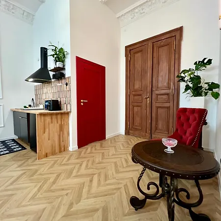 Stacja Piotrkowska 82 No1